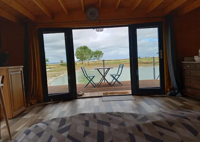 Chez Le Breton Des Marais Кемпинг Bois-de-Cene